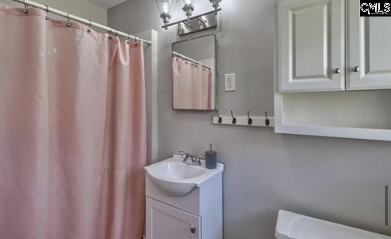 209 Garden Springs  Photo 16