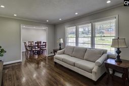209 Garden Springs  photo 4