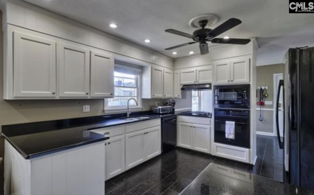 209 Garden Springs  Photo 8