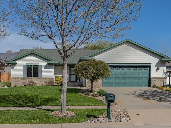 1009 Windhill STREET, Onalaska, WI 54650