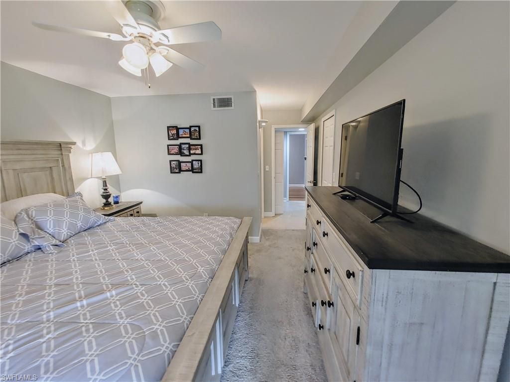 5830 Trailwinds Dr, Unit 814, Fort Myers, FL 33907 Photo