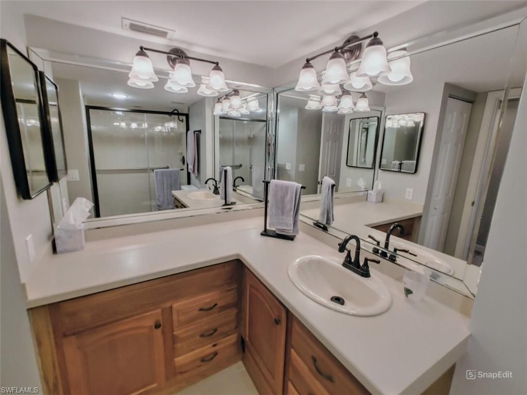 5830 Trailwinds Dr, Unit 814, Fort Myers, FL 33907 Photo