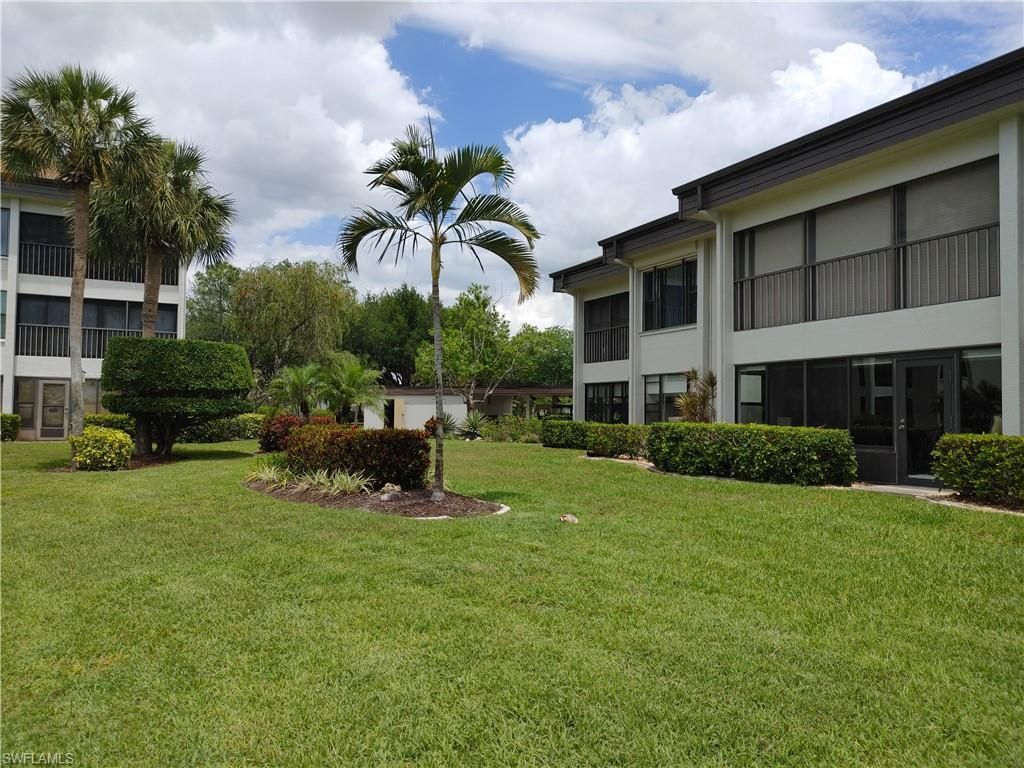 5830 Trailwinds Dr, Unit 814, Fort Myers, FL 33907 Photo