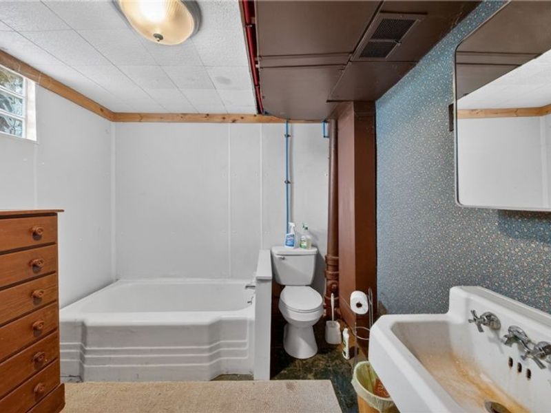 2114 E Turkeyfoot Lake Road, Green, OH 44312 Photo 19