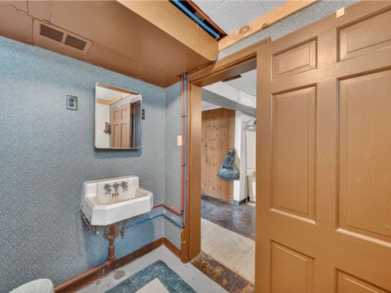 2114 E Turkeyfoot Lake Road, Green, OH 44312 Photo 20