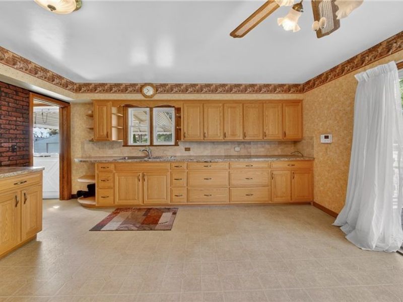 2114 E Turkeyfoot Lake Road, Green, OH 44312 Photo 4