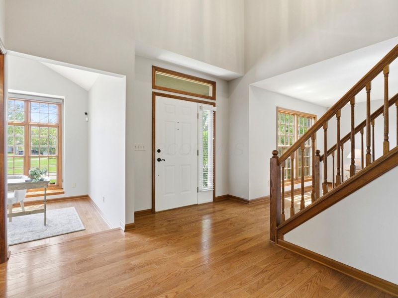 6585 Oak Shadow Drive, Westerville, OH 43082 Photo 5