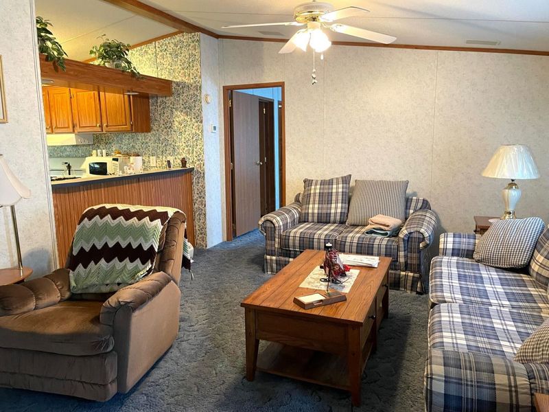 10610 Ashville Pike , Unit 6, Lockbourne, OH 43137 Photo 4