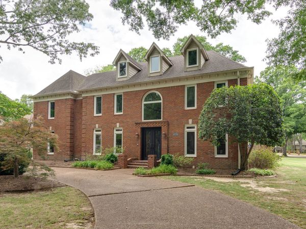 2085 DEERWOODS CV, Germantown, TN 38139