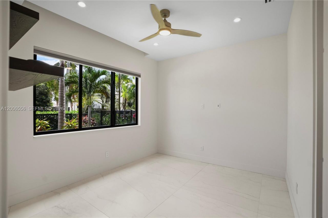 739 NE 17th Way, Fort Lauderdale, FL 33304 Photo