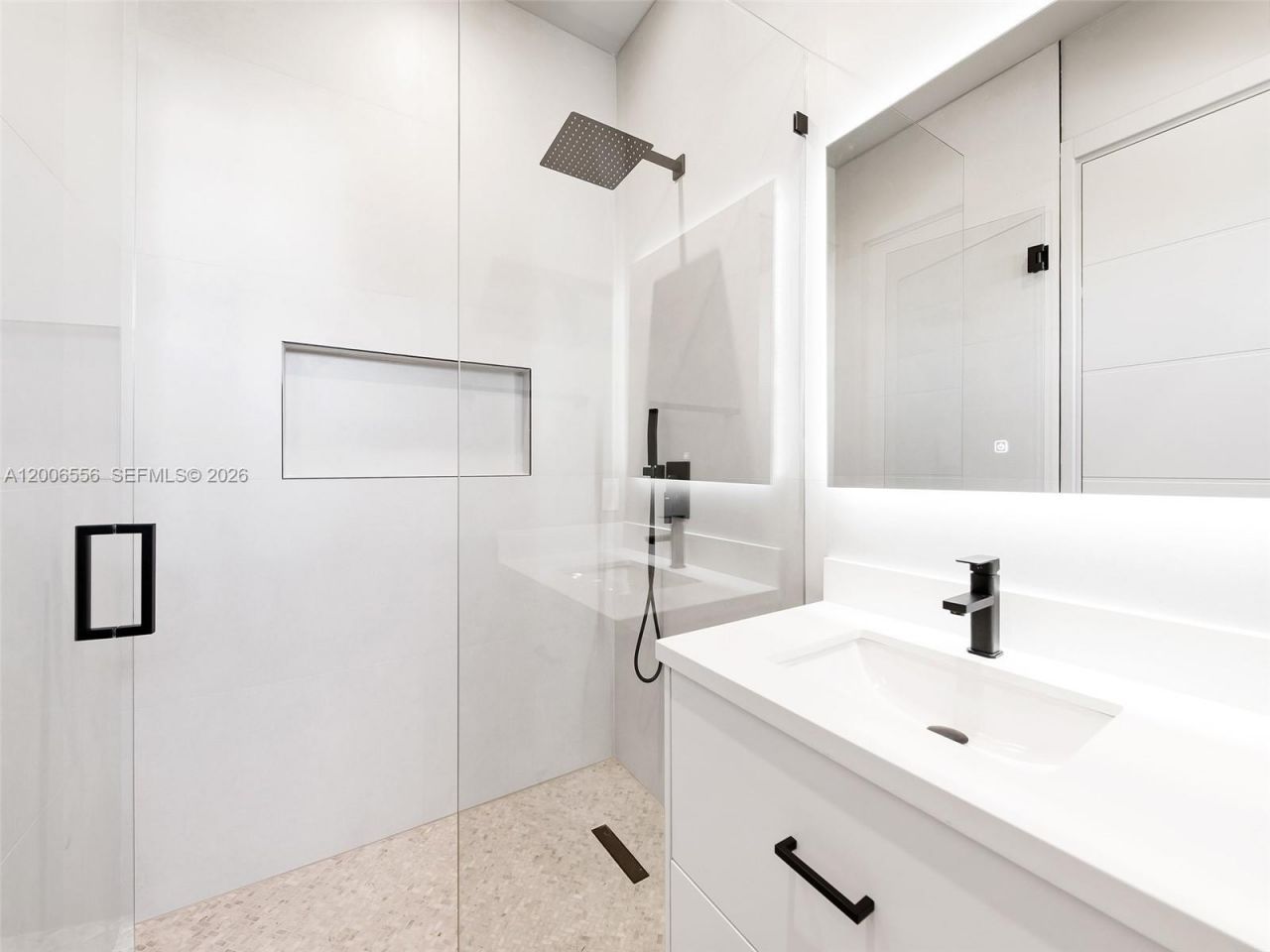 739 NE 17th Way, Fort Lauderdale, FL 33304 Photo