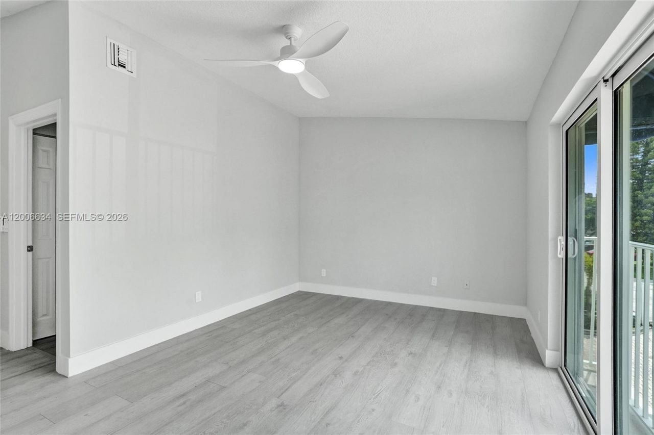835 NE 19th Ave, Unit 10, Fort Lauderdale, FL 33304 Photo