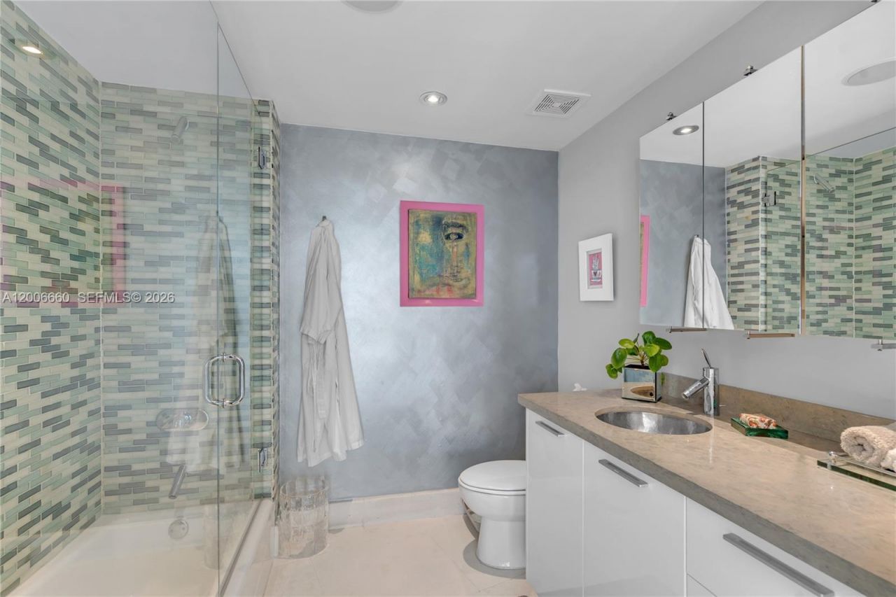 400 Alton Rd , Unit 706, Miami Beach, FL 33139 Photo