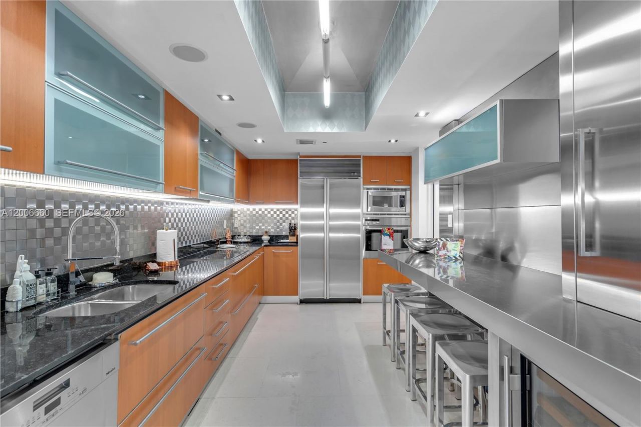 400 Alton Rd , Unit 706, Miami Beach, FL 33139 Photo