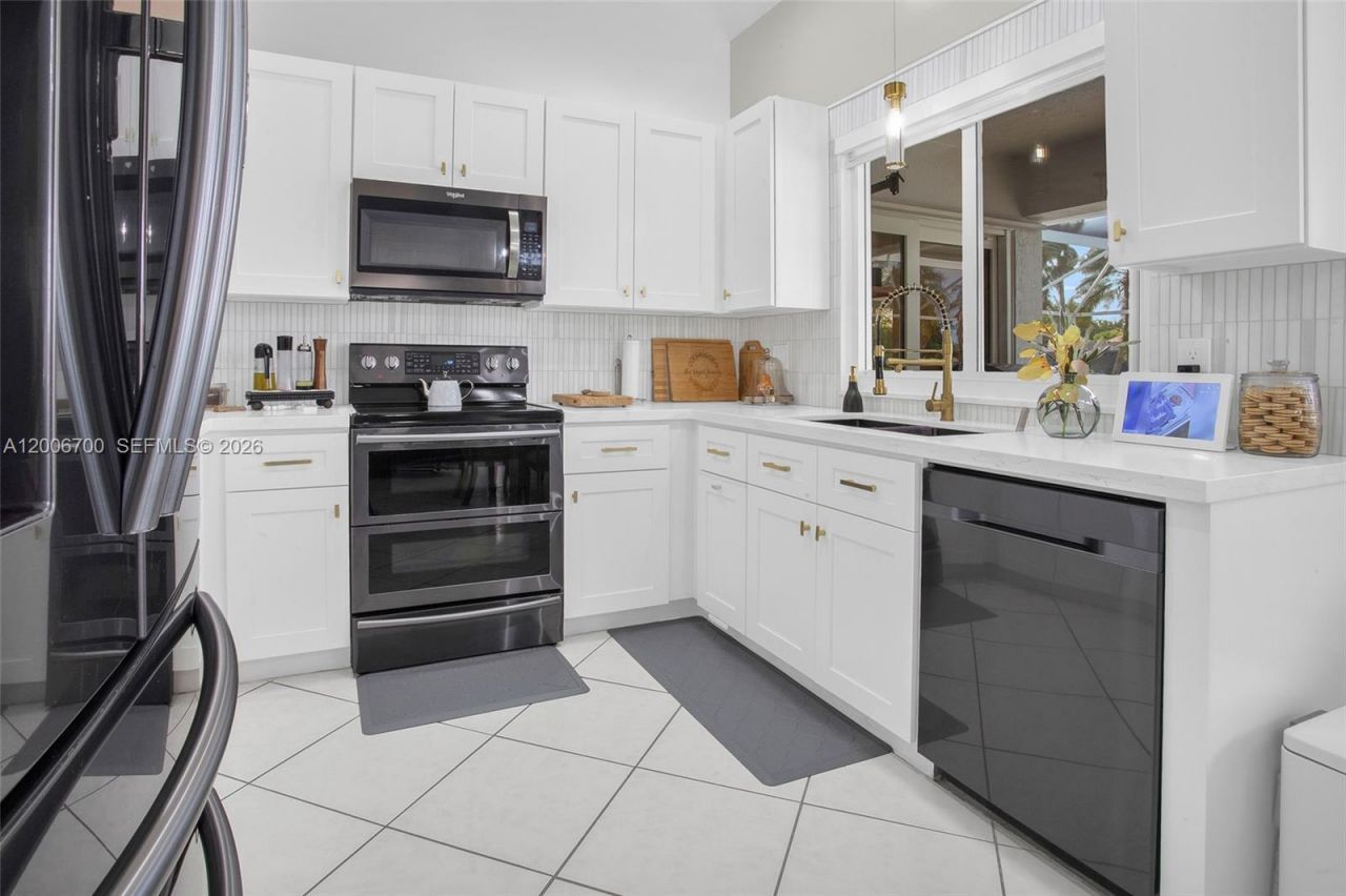 20071 NW 5th St, Pembroke Pines, FL 33029 Photo