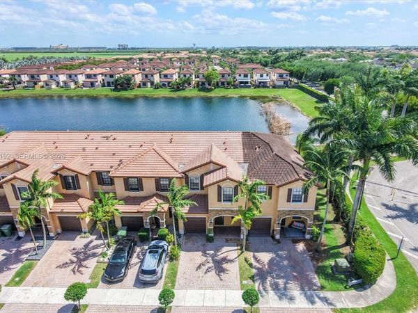 3728 NE 3rd Ct , Homestead, FL 33033