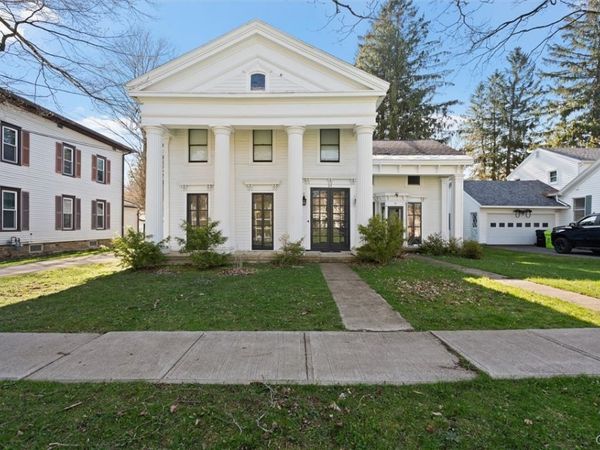 24 Eaton Street , Morrisville, NY 13408