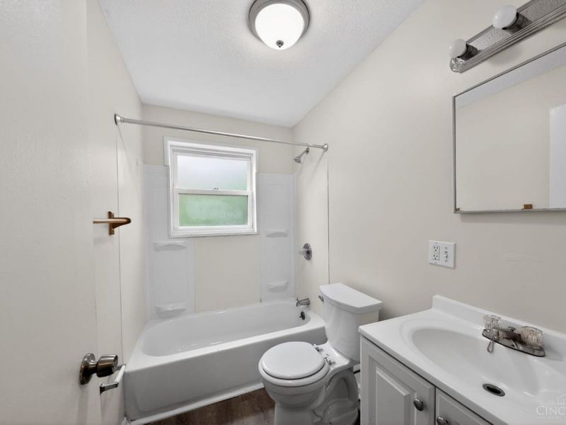 1149 Madeleine Circle, Springfield Twp., OH 45231 Photo 16