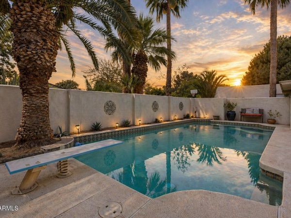 124 W El Caminito Drive, Phoenix, AZ 85021