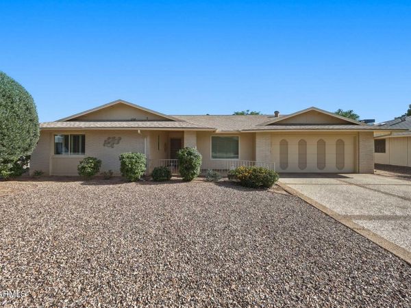 9819 W LINDGREN Avenue, Sun City, AZ 85373