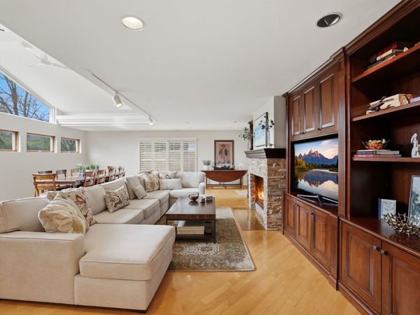 1002 Huber Lane , Glenview, IL 60025