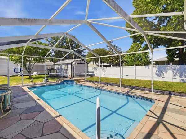 15630 SE 90TH COURT , SUMMERFIELD, FL 34491