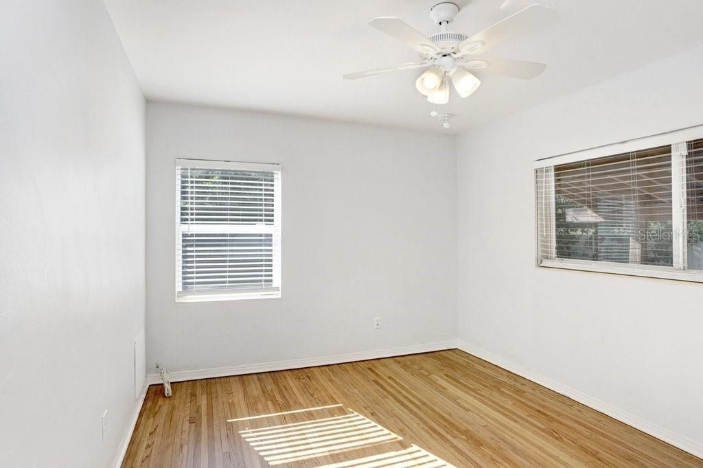 5347 10th Street N, Saint Petersburg, FL 33703 Photo
