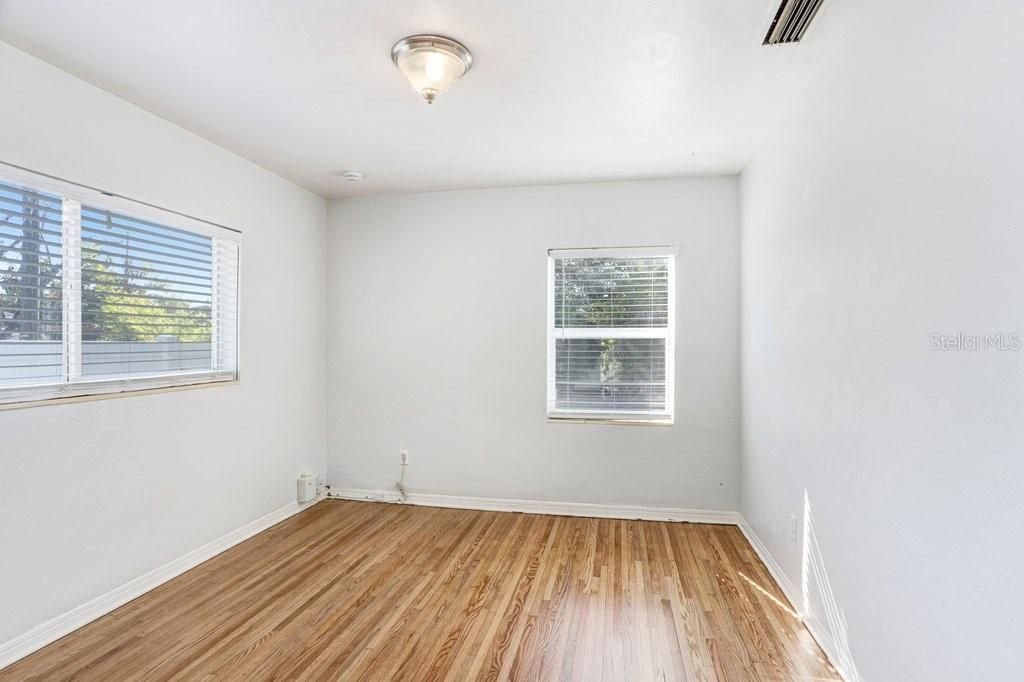 5347 10th Street N, Saint Petersburg, FL 33703 Photo
