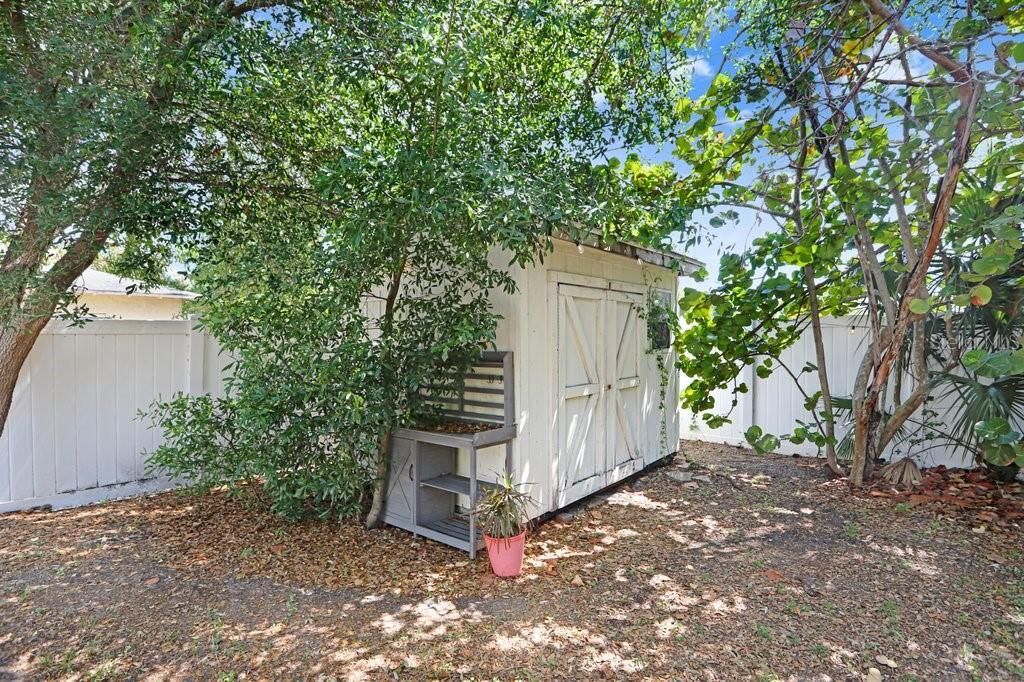 5347 10th Street N, Saint Petersburg, FL 33703 Photo