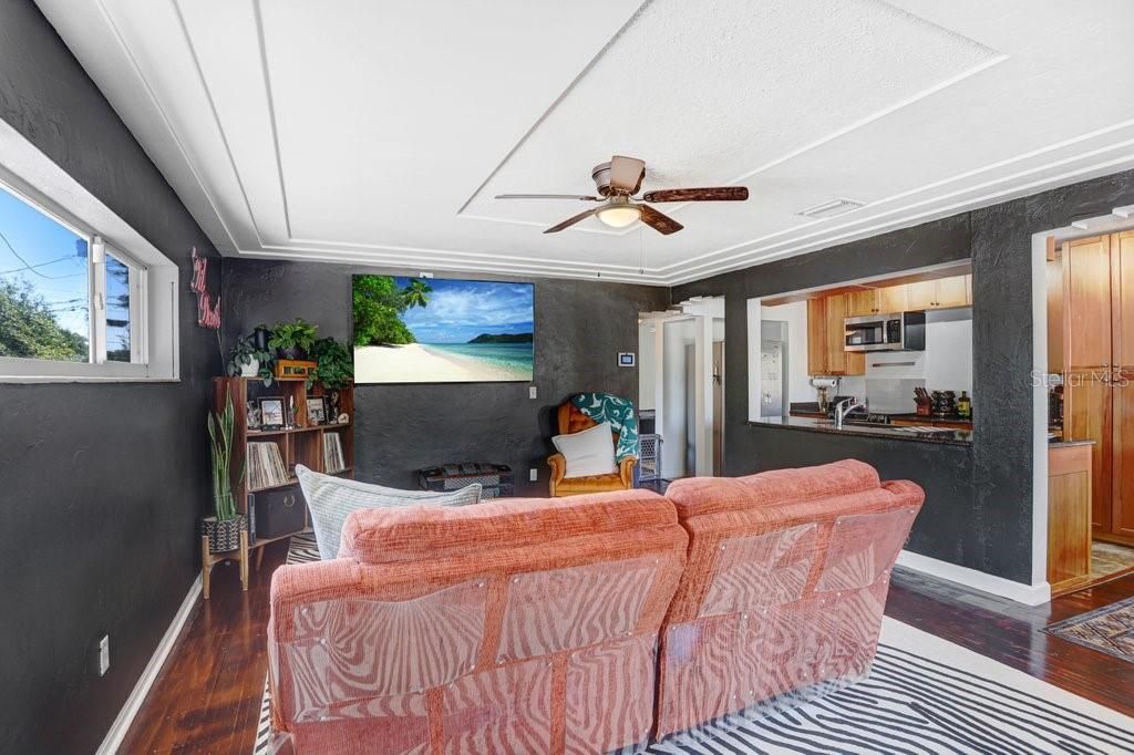 5347 10th Street N, Saint Petersburg, FL 33703 Photo