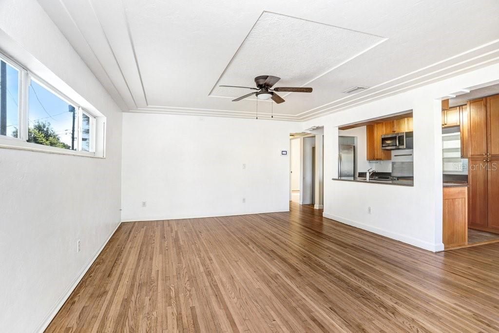 5347 10th Street N, Saint Petersburg, FL 33703 Photo