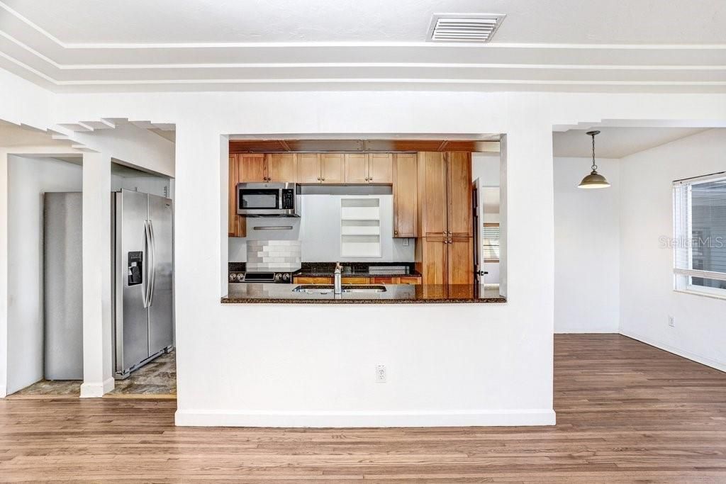 5347 10th Street N, Saint Petersburg, FL 33703 Photo