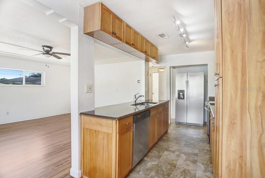 5347 10th Street N, Saint Petersburg, FL 33703 Photo