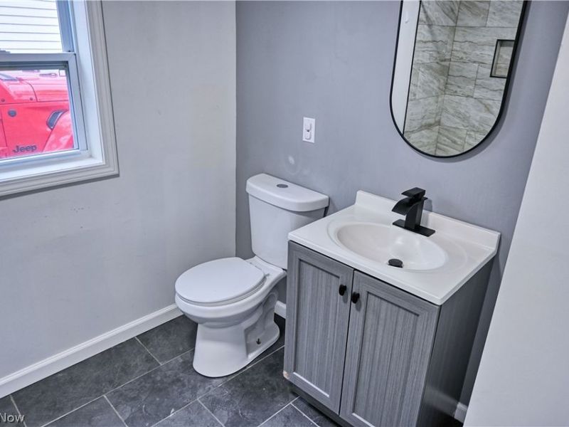 130 Traymore Boulevard, Eastlake, OH 44095 Photo 8