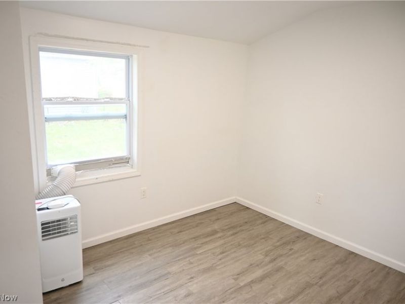 130 Traymore Boulevard, Eastlake, OH 44095 Photo 9