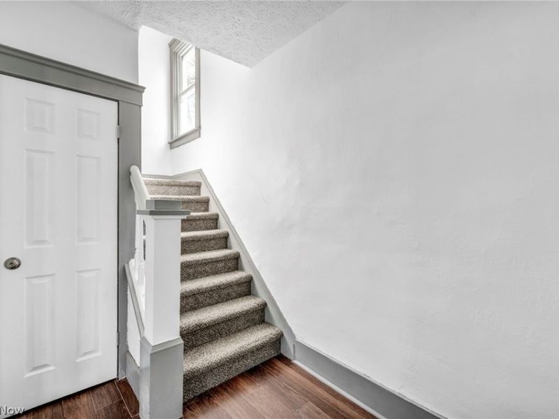 13500 Eaglesmere Avenue, Cleveland, OH 44110 Photo 19