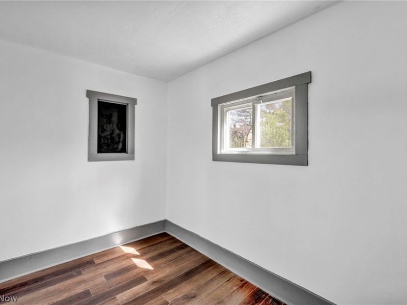 13500 Eaglesmere Avenue, Cleveland, OH 44110 Photo 25