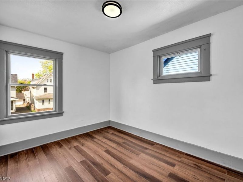 13500 Eaglesmere Avenue, Cleveland, OH 44110 Photo 30