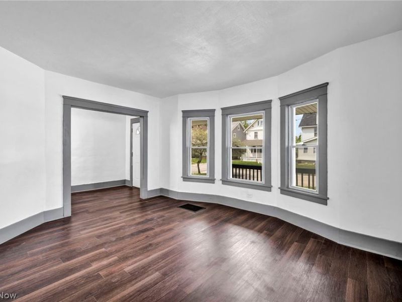 13500 Eaglesmere Avenue, Cleveland, OH 44110 Photo 7