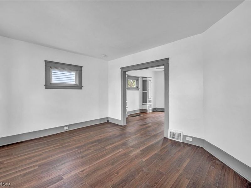 13500 Eaglesmere Avenue, Cleveland, OH 44110 Photo 8