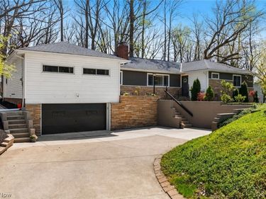9269 Lindbergh Boulevard, Olmsted Falls, OH 44138