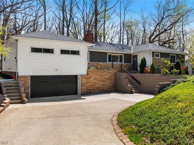 9269 Lindbergh Boulevard, Olmsted Falls, OH 44138 Photo 1