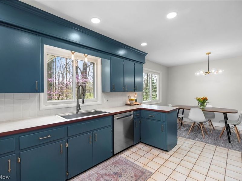 9269 Lindbergh Boulevard, Olmsted Falls, OH 44138 Photo 11