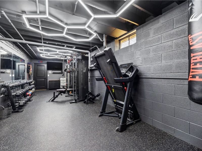 9269 Lindbergh Boulevard, Olmsted Falls, OH 44138 Photo 35