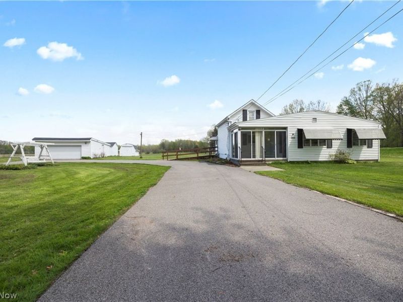 203 Annis Road, South Amherst, OH 44001 Photo 2