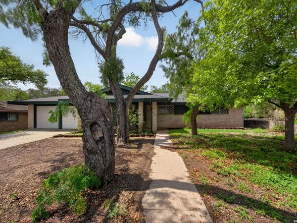 3743 NEWROCK DR, San Antonio, TX 78230