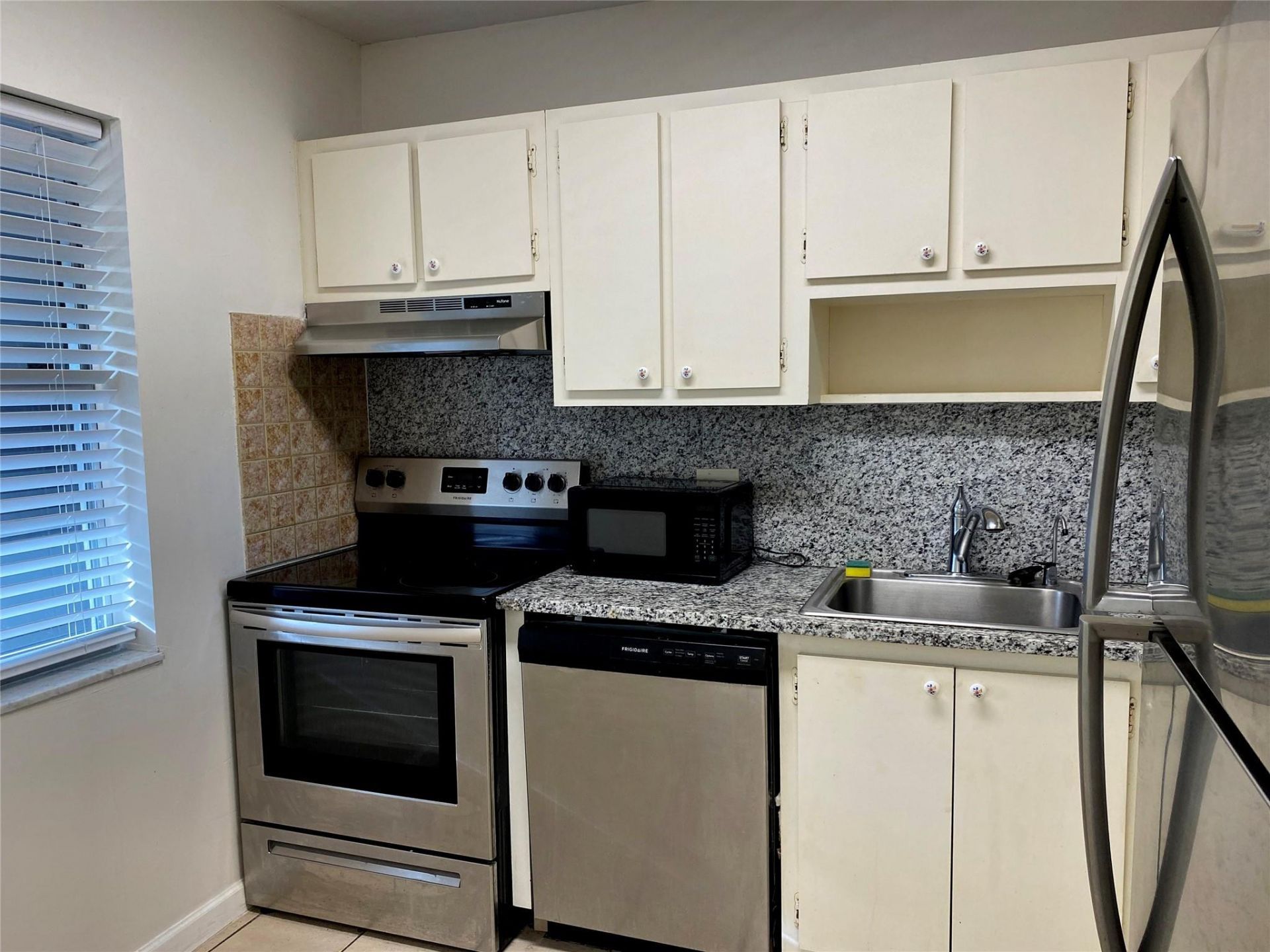 7807 Golf Circle Drive, Unit 306, Margate, FL 33063 Photo