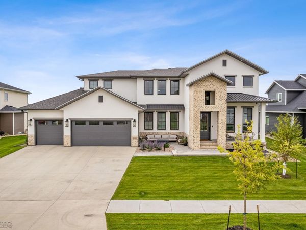 2426 Mcleod Drive E, West Fargo, ND 58078