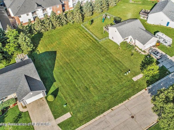 934 Franklin Farm Drive, Mason, MI 48854