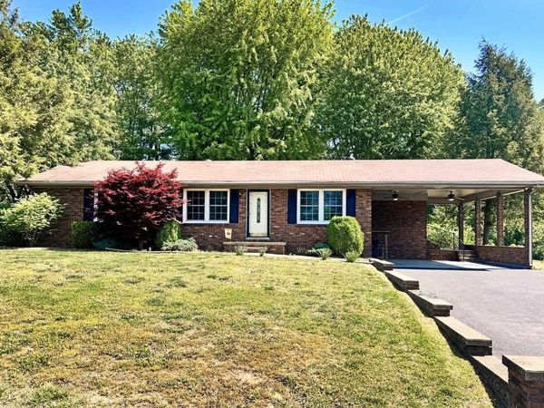 40 Windy Hill Road , Glasgow, KY 42141